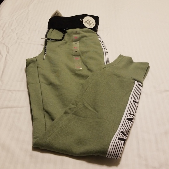 PINK Victoria's Secret Pants - Olive green and black joggers